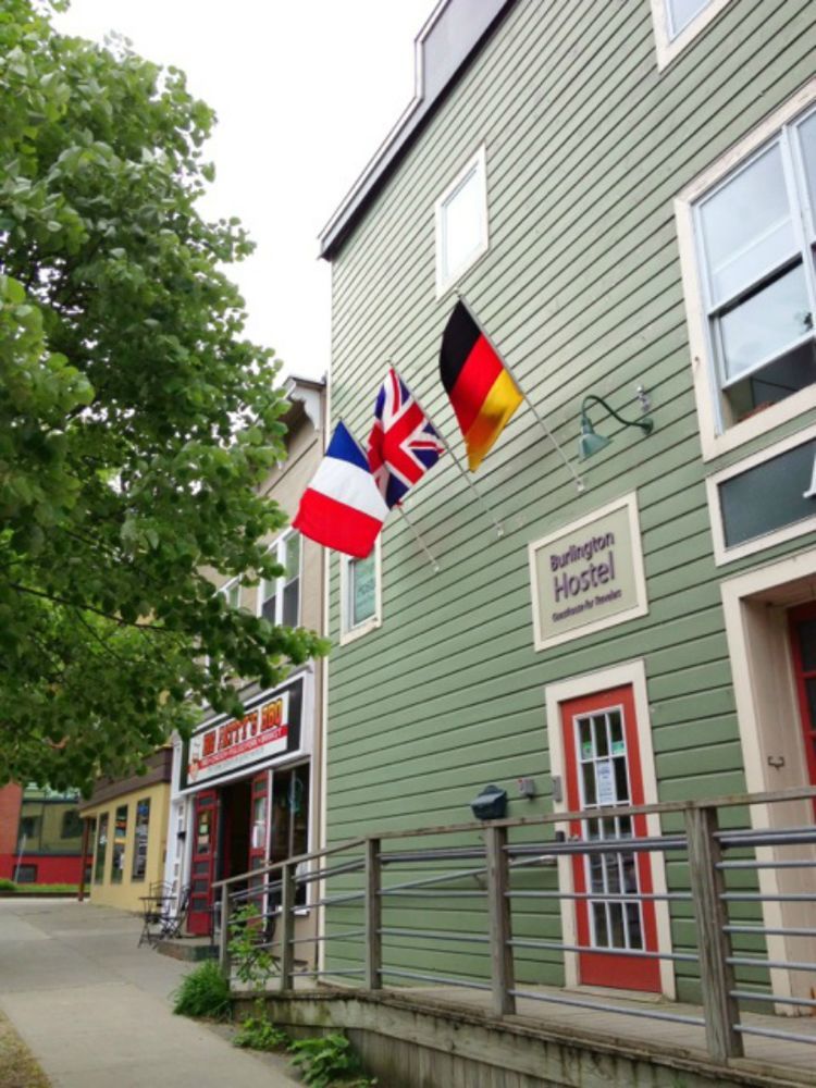 The Burlington Hostel Экстерьер фото
